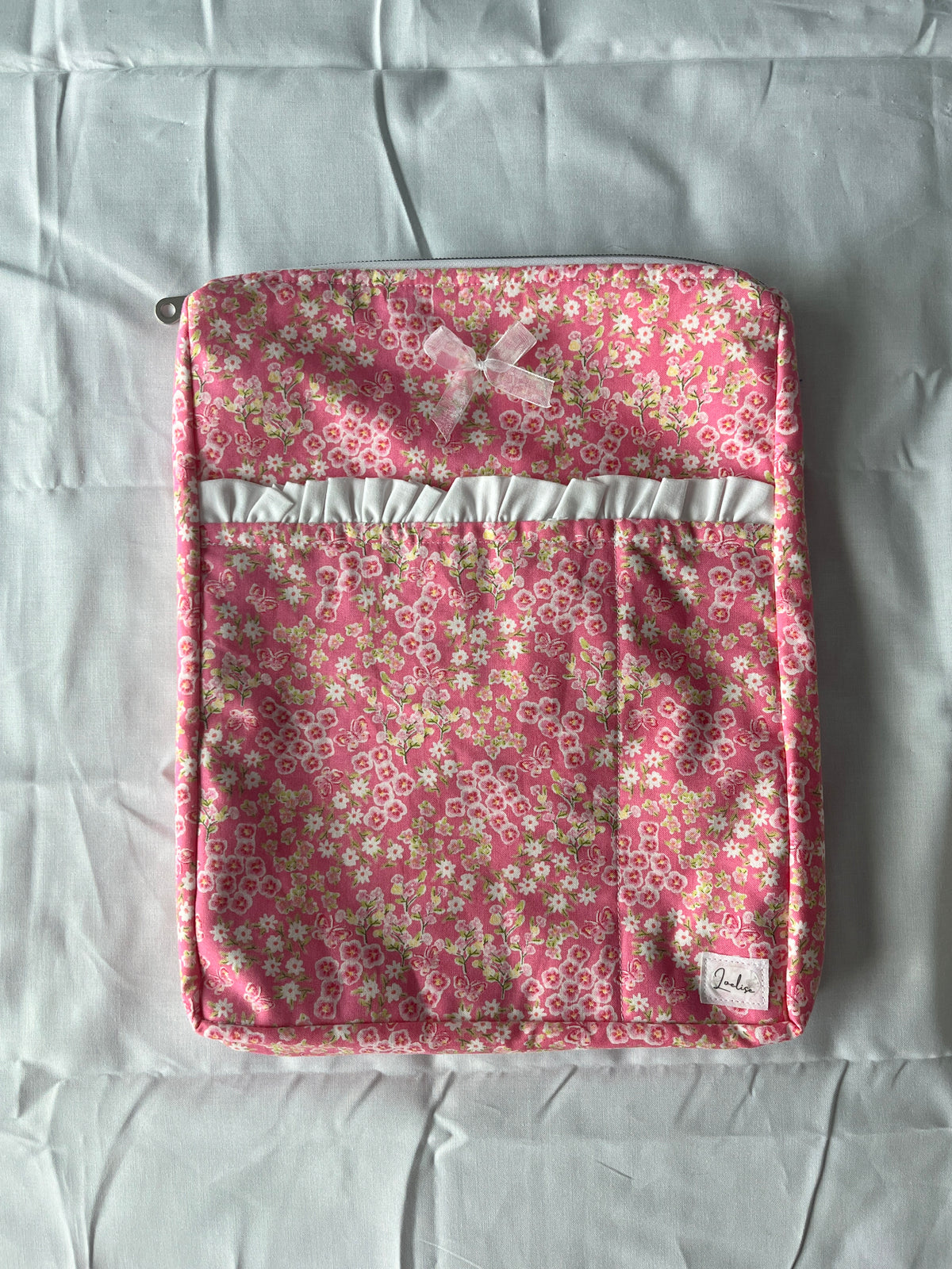 Ruffle Booksleeve